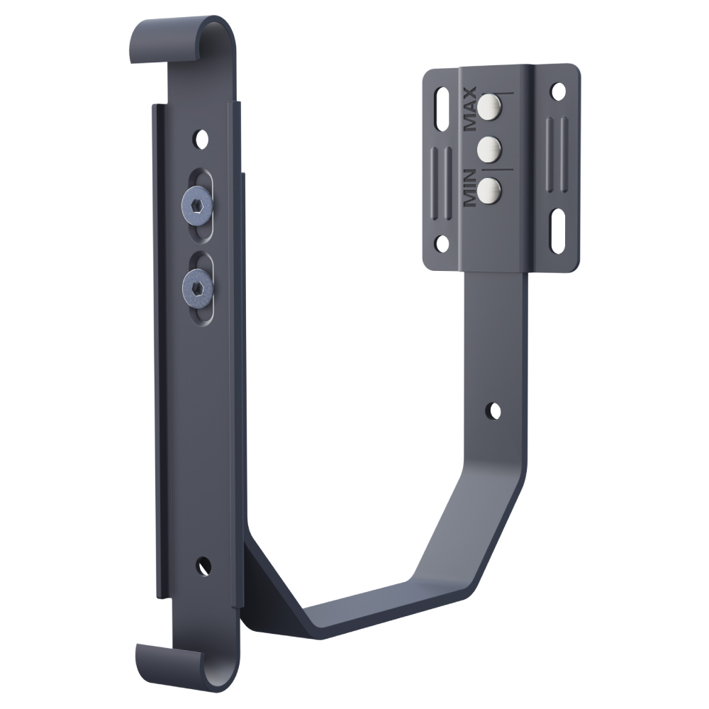 Adjustable fascia bracket